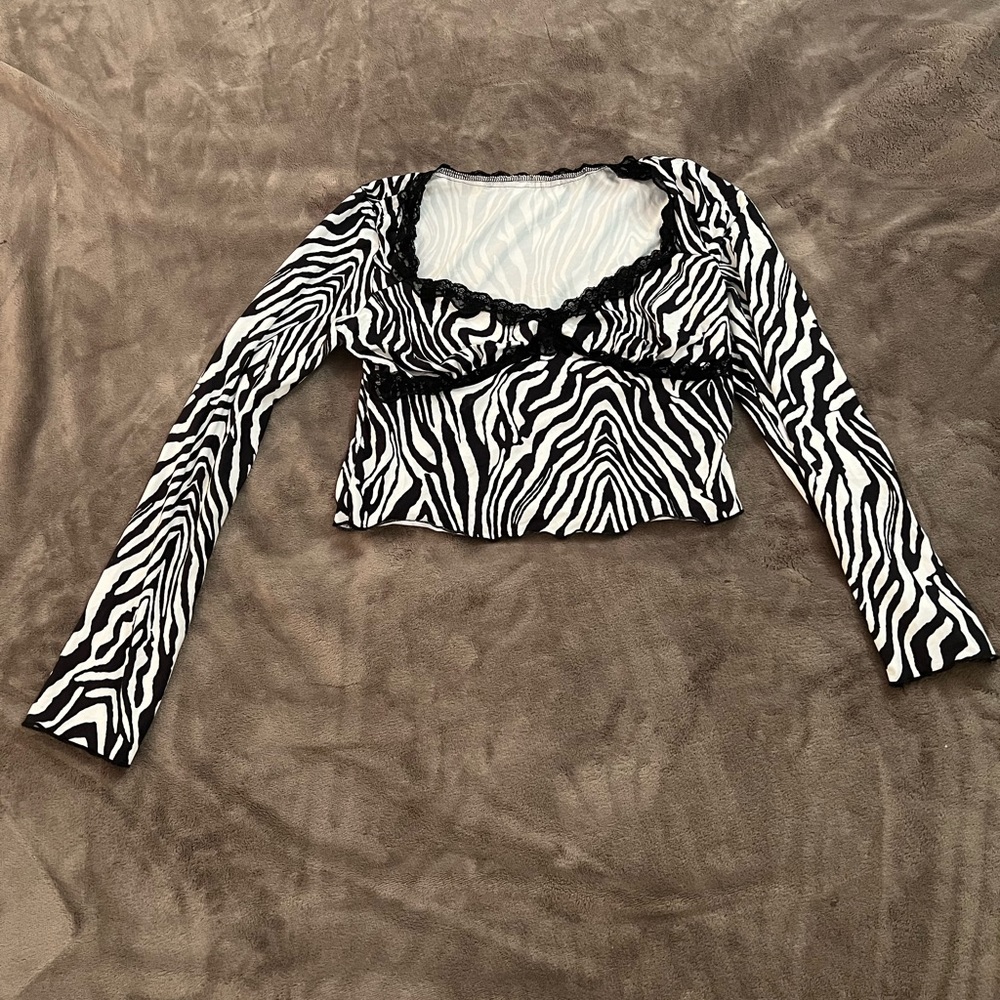 Lace trim top